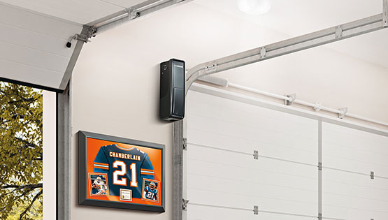 Chamberlain Rjo20 Wall Mounted Ultra Quiet Garage Door Opener 1 2 Hp Lifeandhome Com